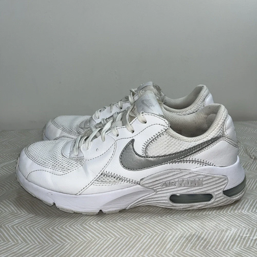 Nike Air Max Excee Womens‎ Sneakers 8.5 Pure White Running Shoes CD5432-114
